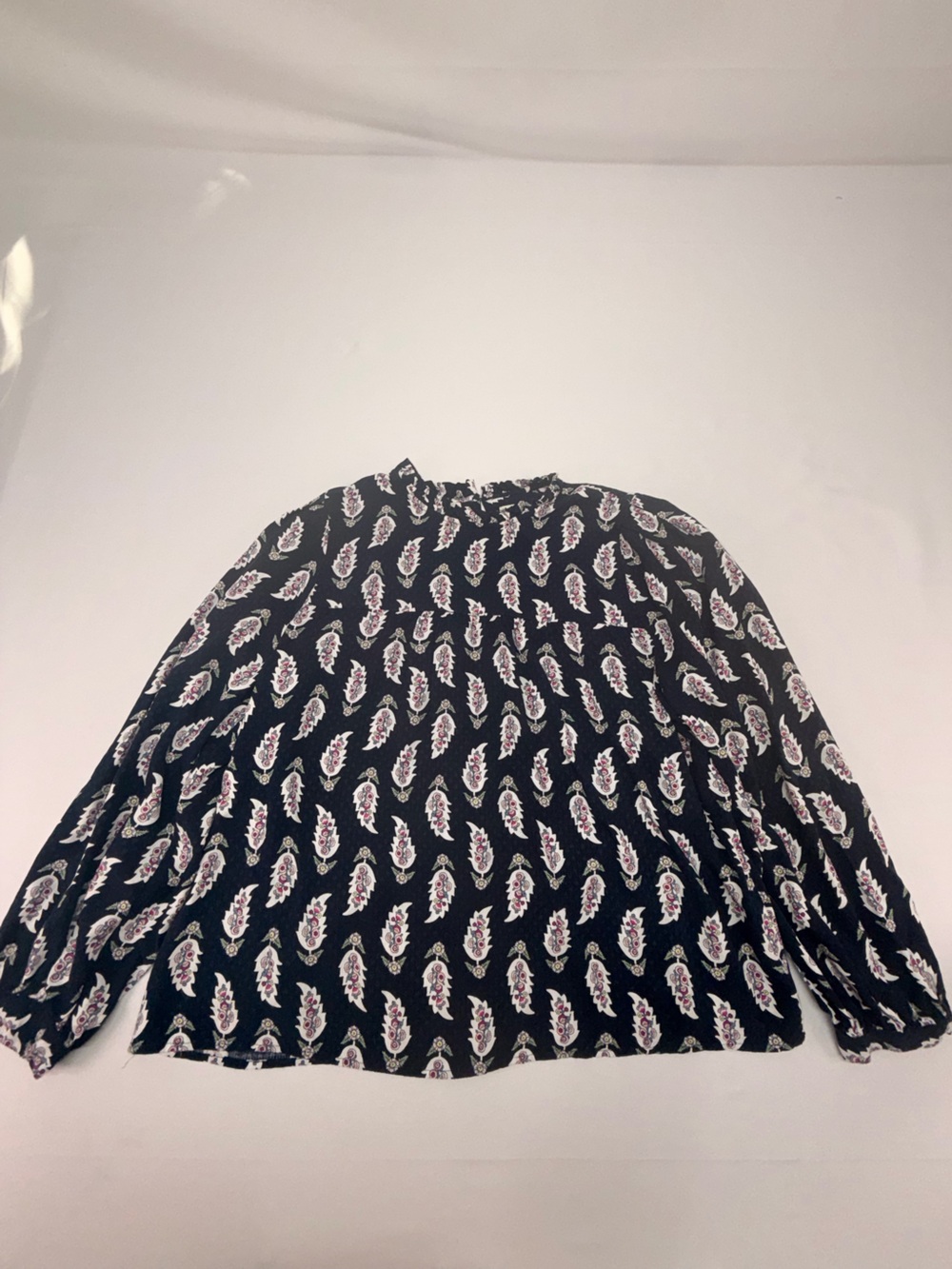 LOFT Outlet Womens L Navy Floral Paisley Blouse Ruffle Neck Long Sleeve Rayon
